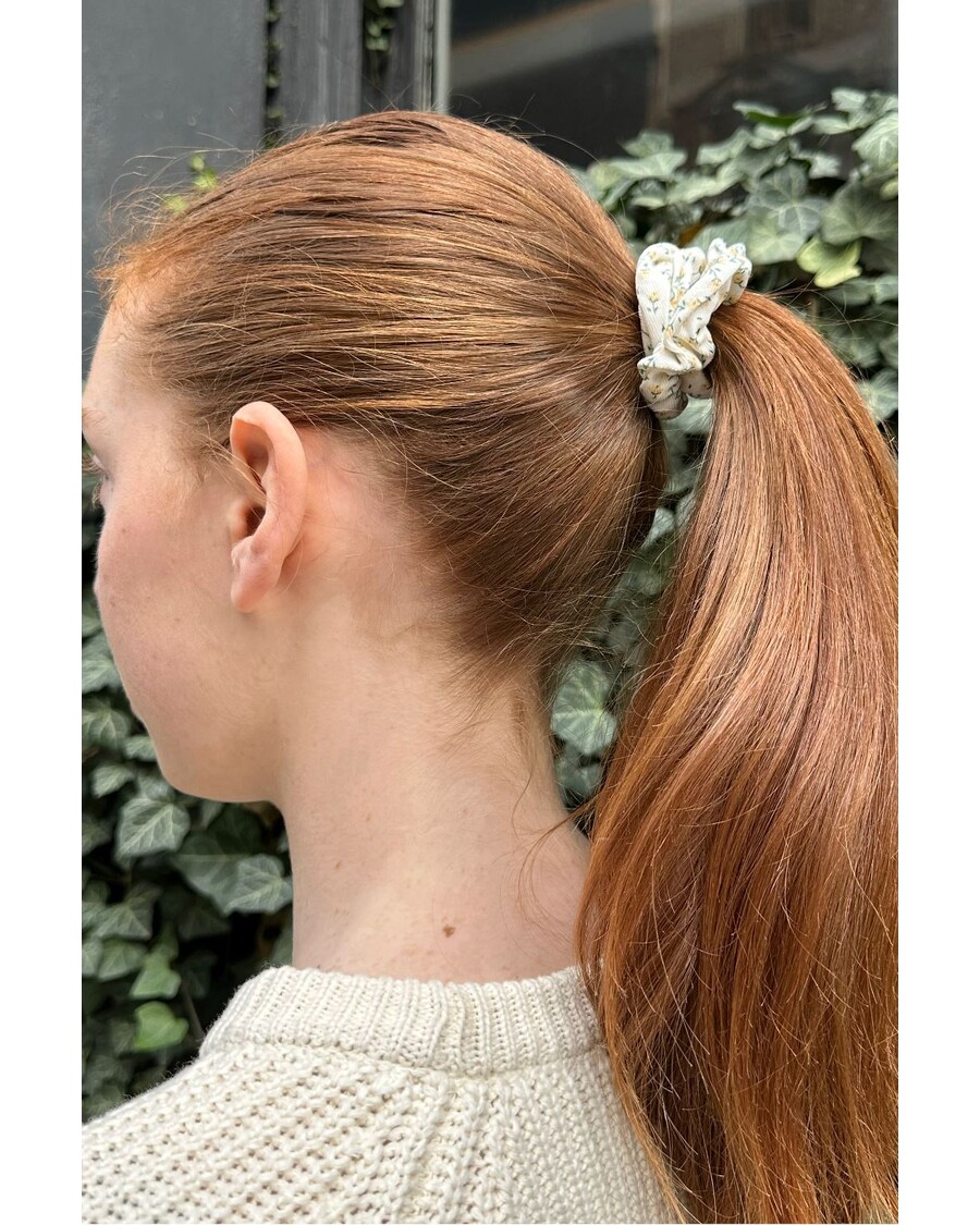 Brandy Melville Floral Scrunchie