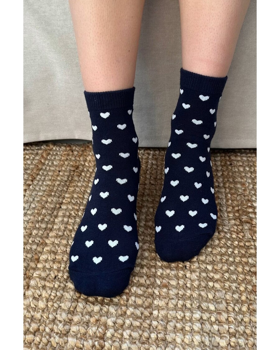 Brandy Melville Hearts Socks