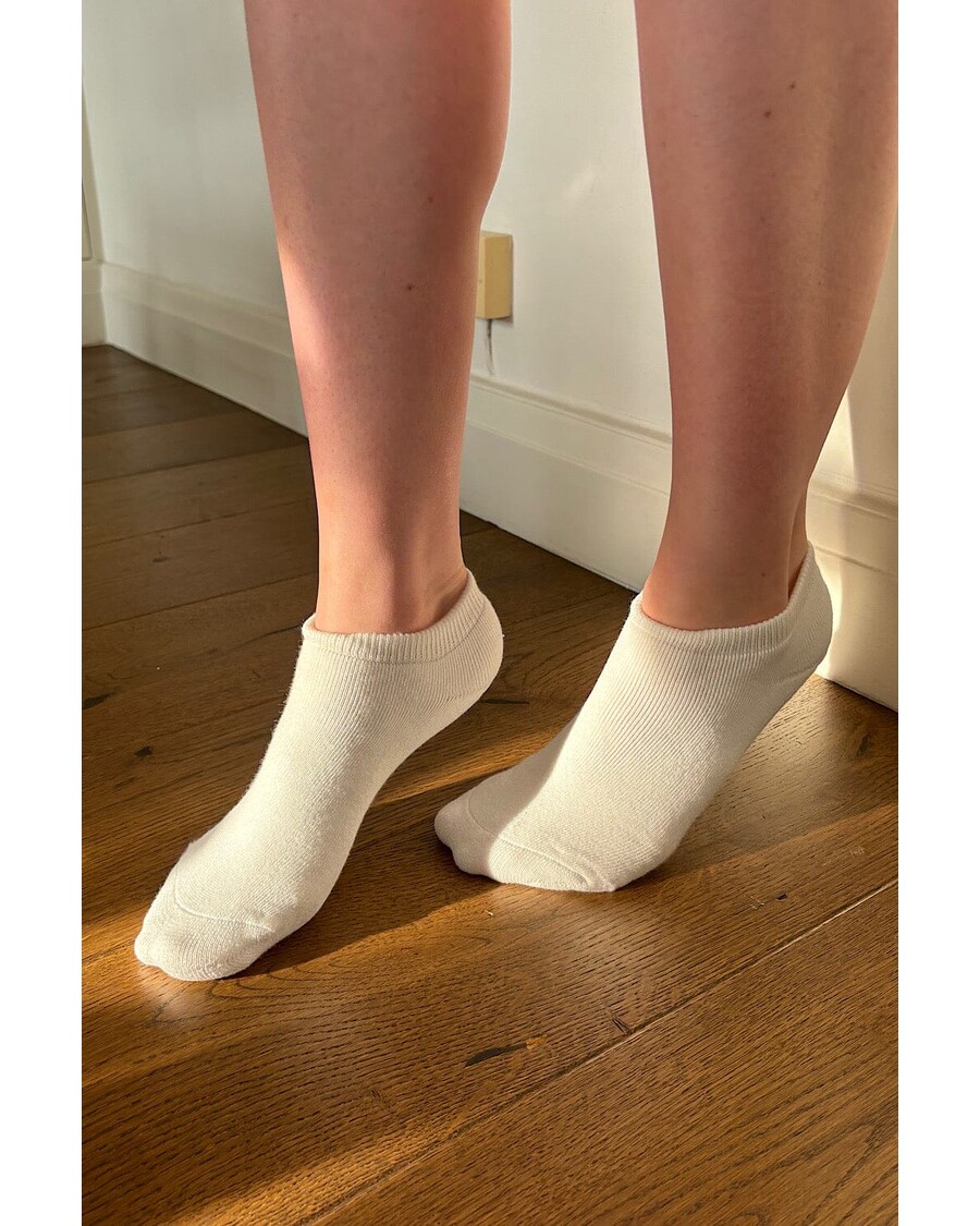 Brandy Melville Basic Ankle Socks