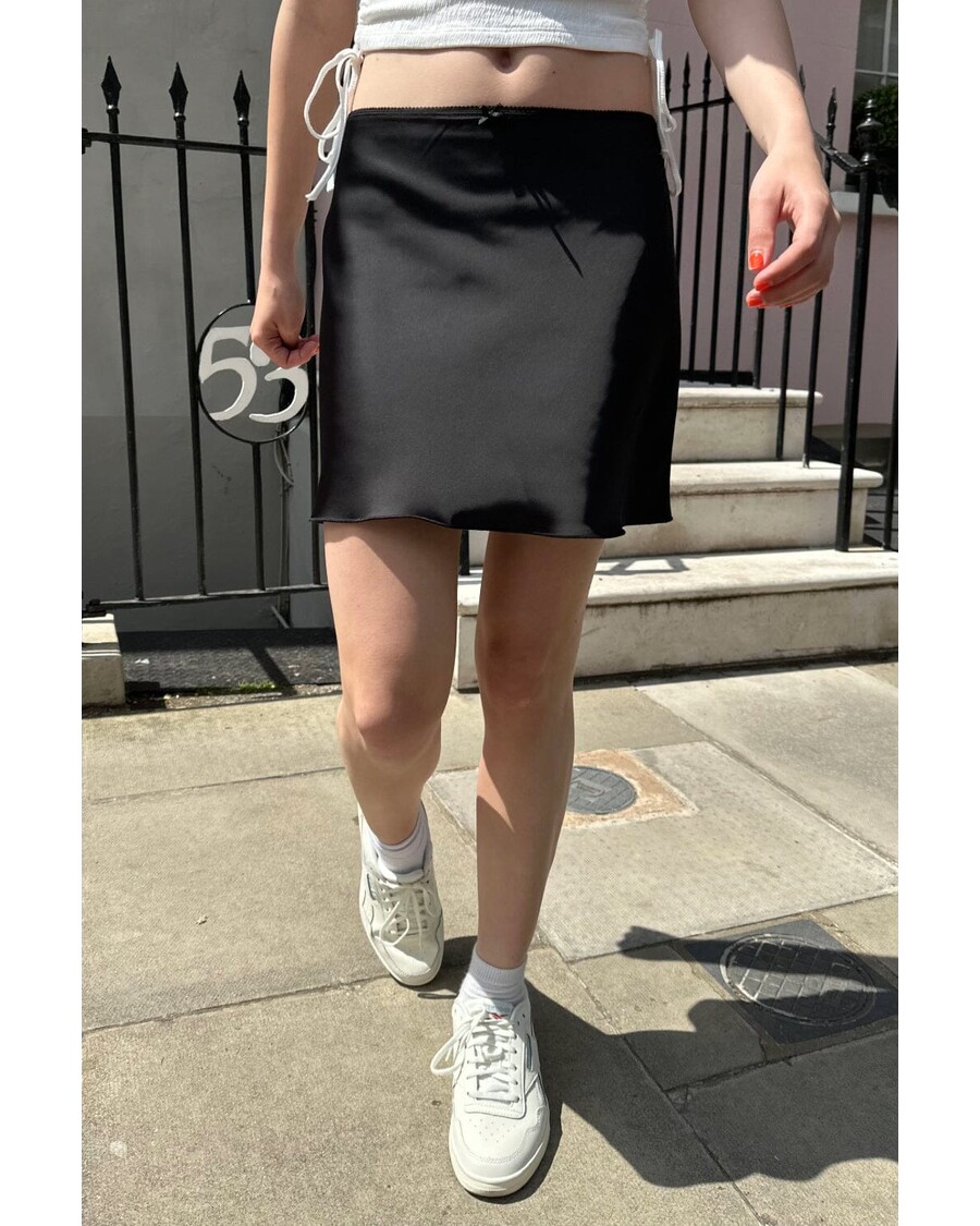 Brandy Melville Sephira Skirt