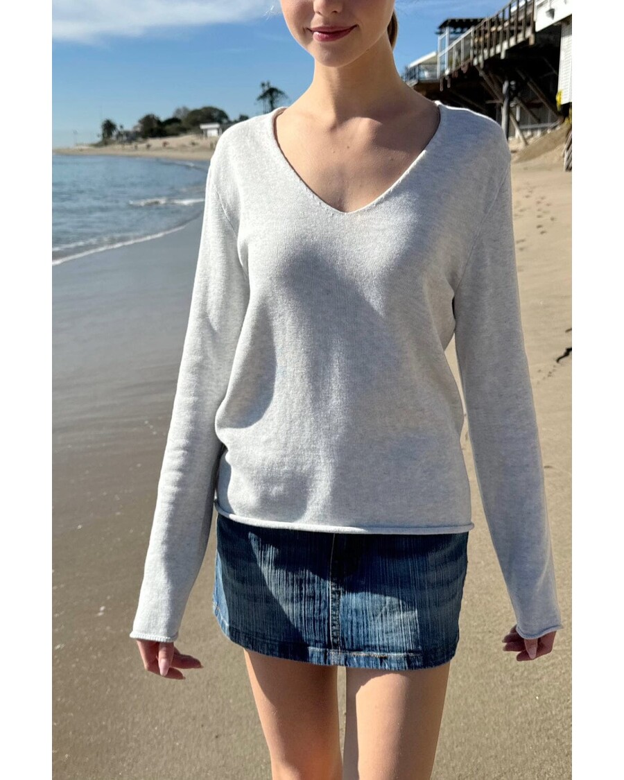 Brandy Melville Andi V-Neck Cotton Sweater