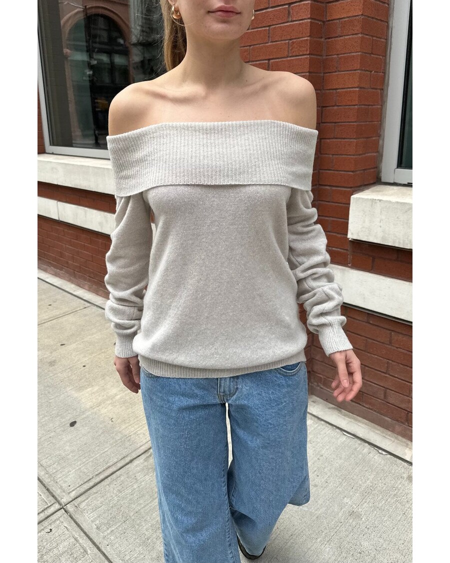 Brandy Melville Renata Sweater