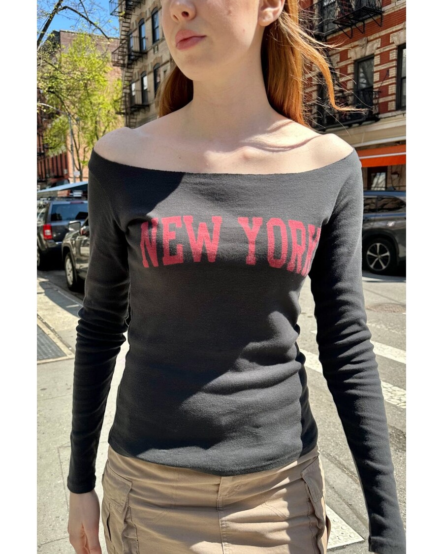 Brandy Melville Lilith New York Top